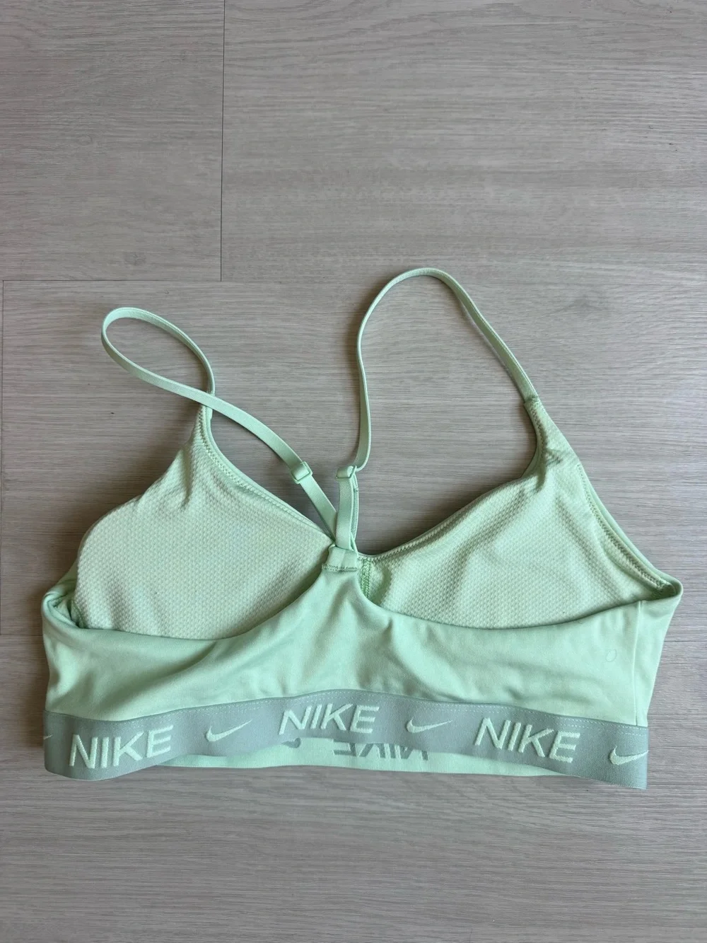 Nike Womens Mint Green Seamless Sports Bra
